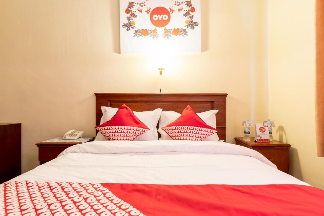 Oyo 1030 Hotel Bumi Asih Medan Dış mekan fotoğraf