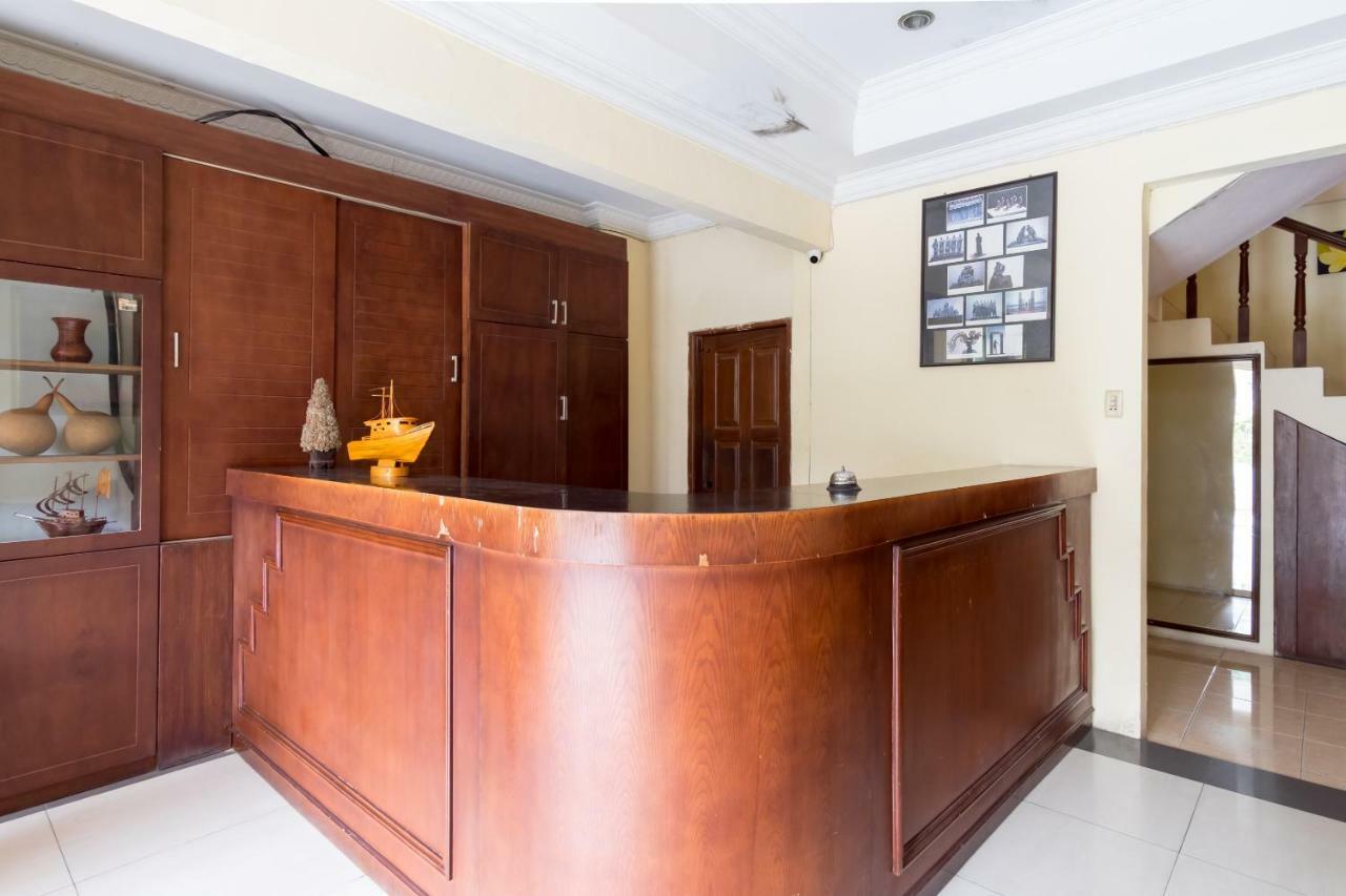 Oyo 1030 Hotel Bumi Asih Medan Dış mekan fotoğraf