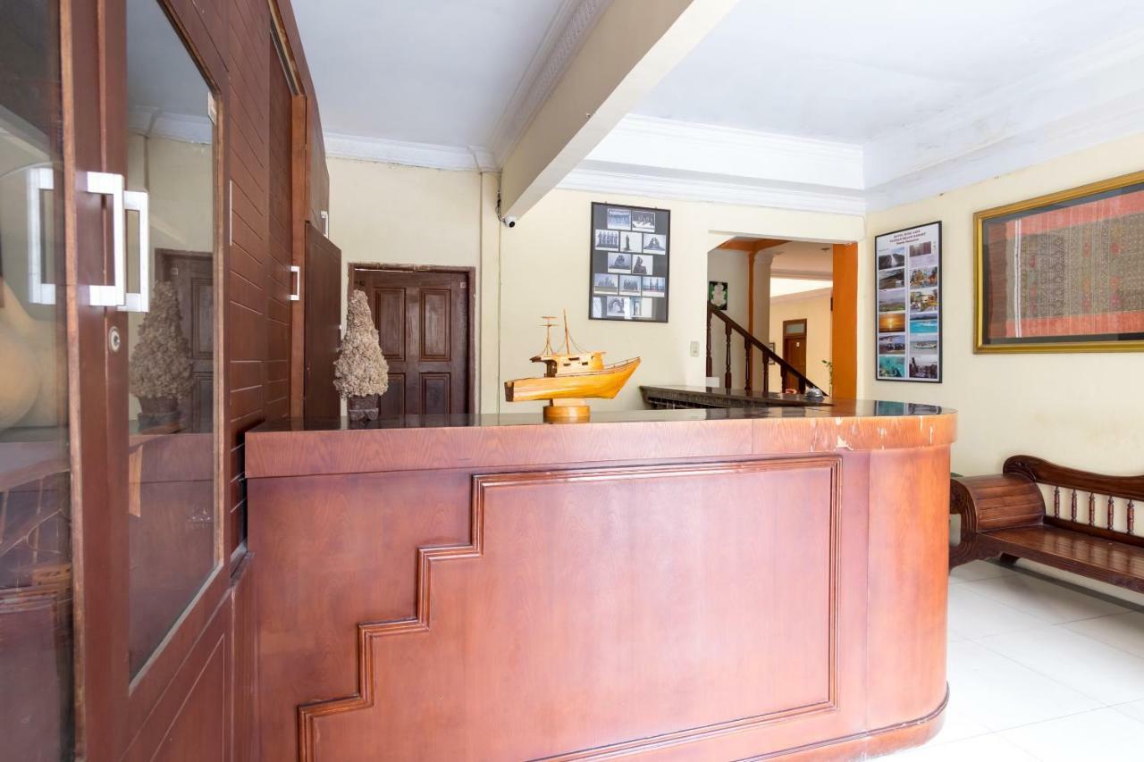Oyo 1030 Hotel Bumi Asih Medan Dış mekan fotoğraf